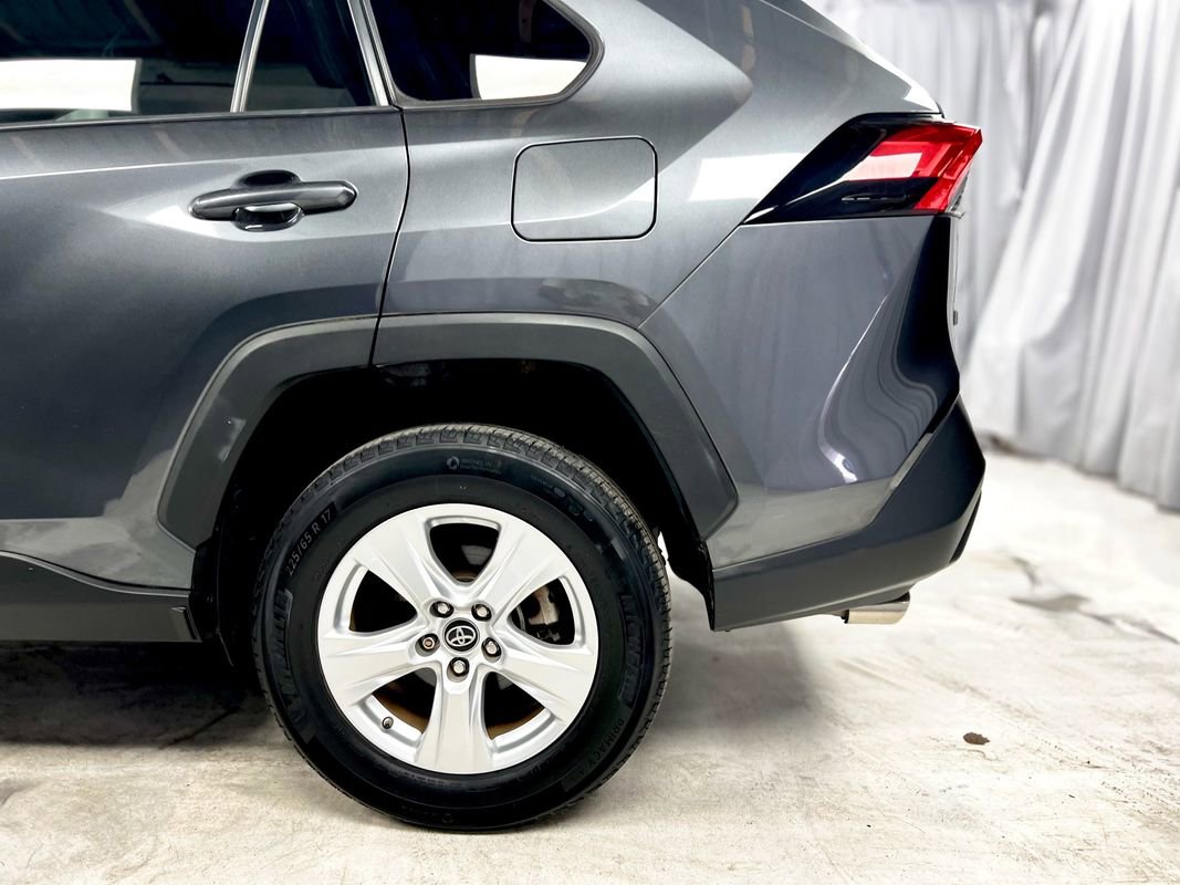 Used 2019 Toyota RAV4 XLE w/ All Weather Liner Package AWD/4WD image 66
