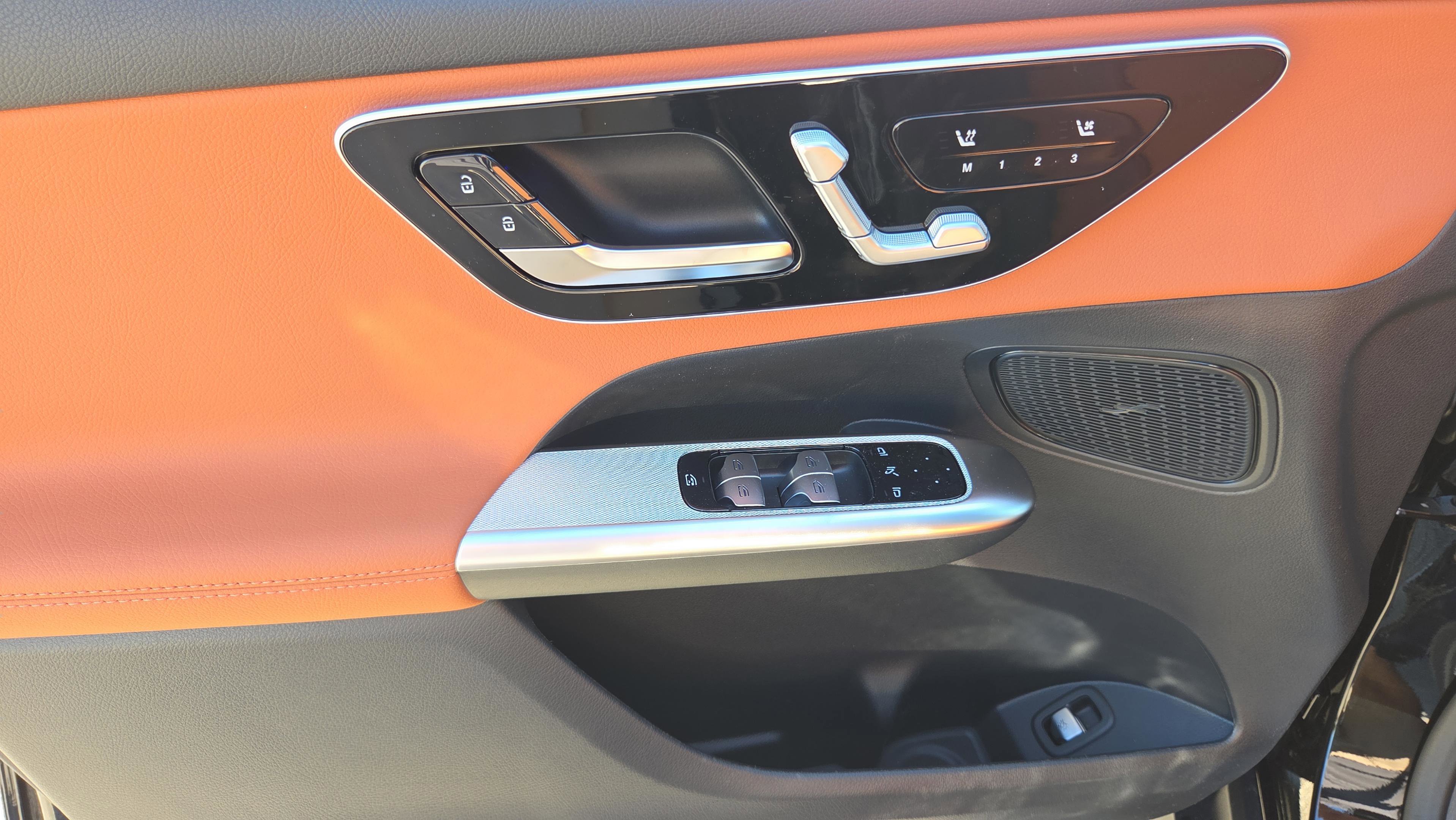 New 2026 Mercedes-Benz GLC 300 image 18