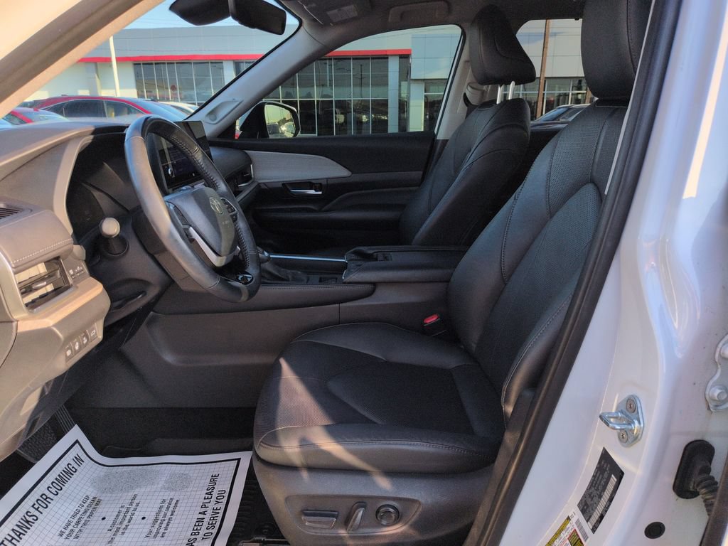 Certified 2024 Toyota Grand Highlander AWD Hybrid image 9