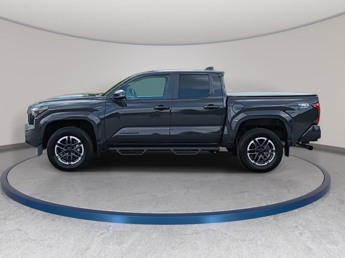 Used 2024 Toyota Tacoma TRD Sport w/ TRD Sport Upgrade Package AWD/4WD image 8
