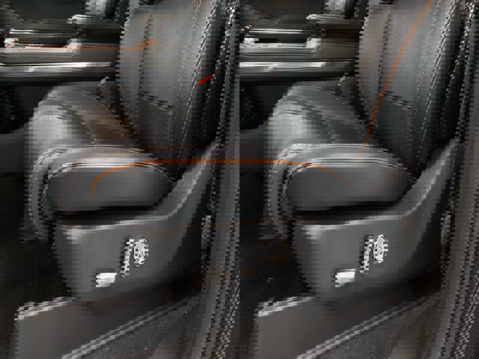 New 2025 Lincoln Navigator Black Label image 19