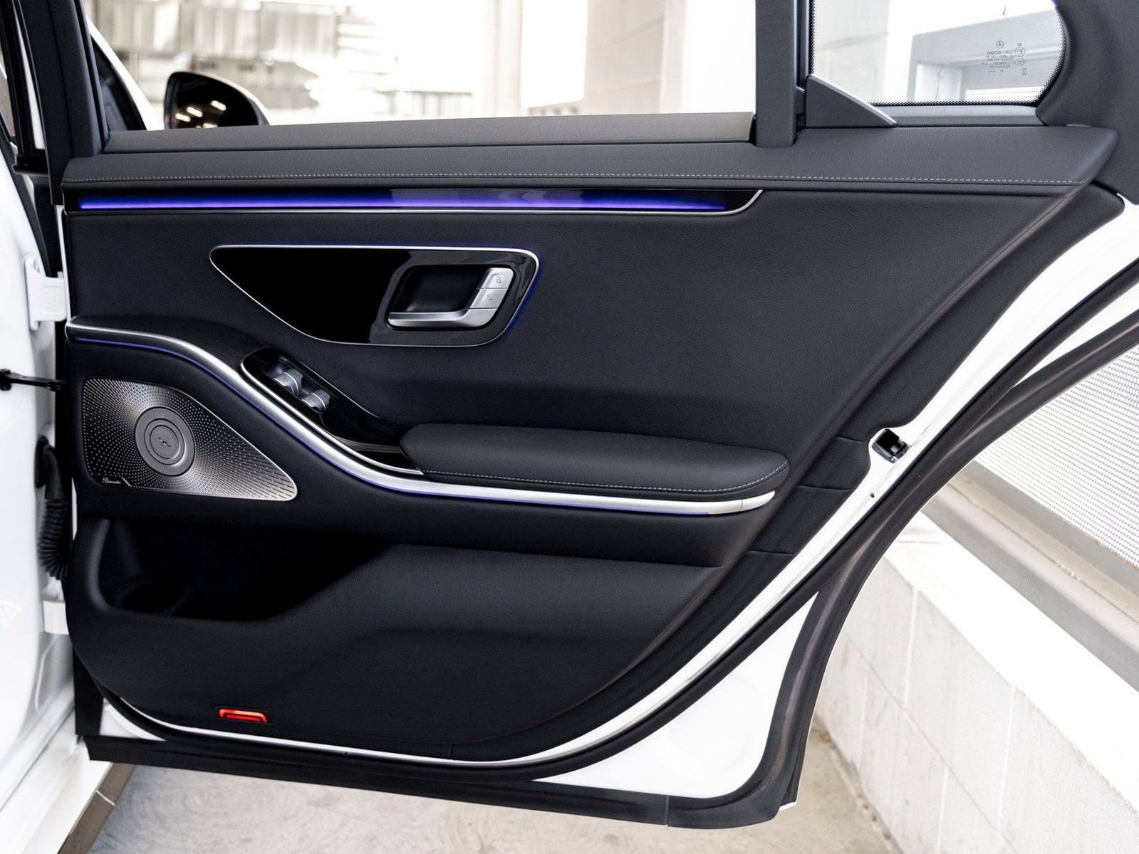 Certified 2023 Mercedes-Benz S 500 4MATIC image 23
