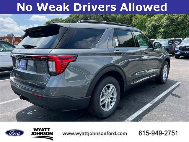 New 2025 Ford Explorer Active image 3