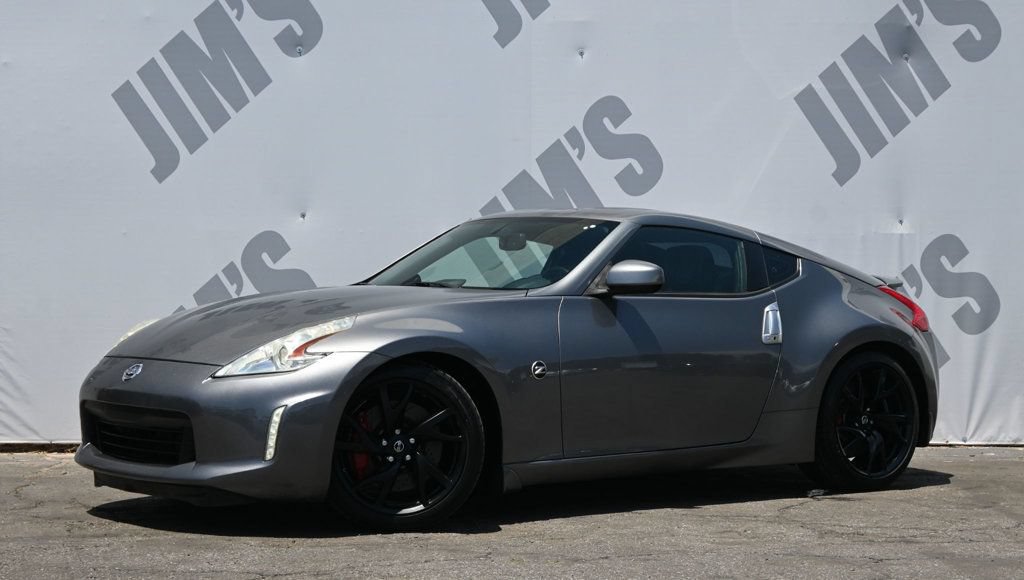 Used 2014 Nissan 370Z Touring w/ Sport Package RWD image 1