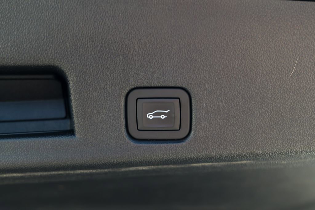 Used 2024 Chevrolet Traverse RS w/ LPO, Floor Liner Package image 64