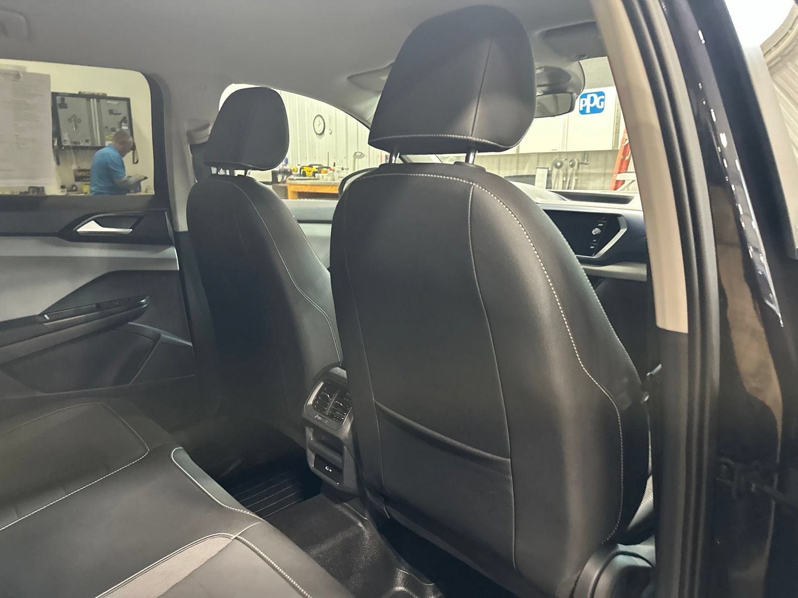 Certified 2023 Volkswagen Taos SE AWD/4WD image 28