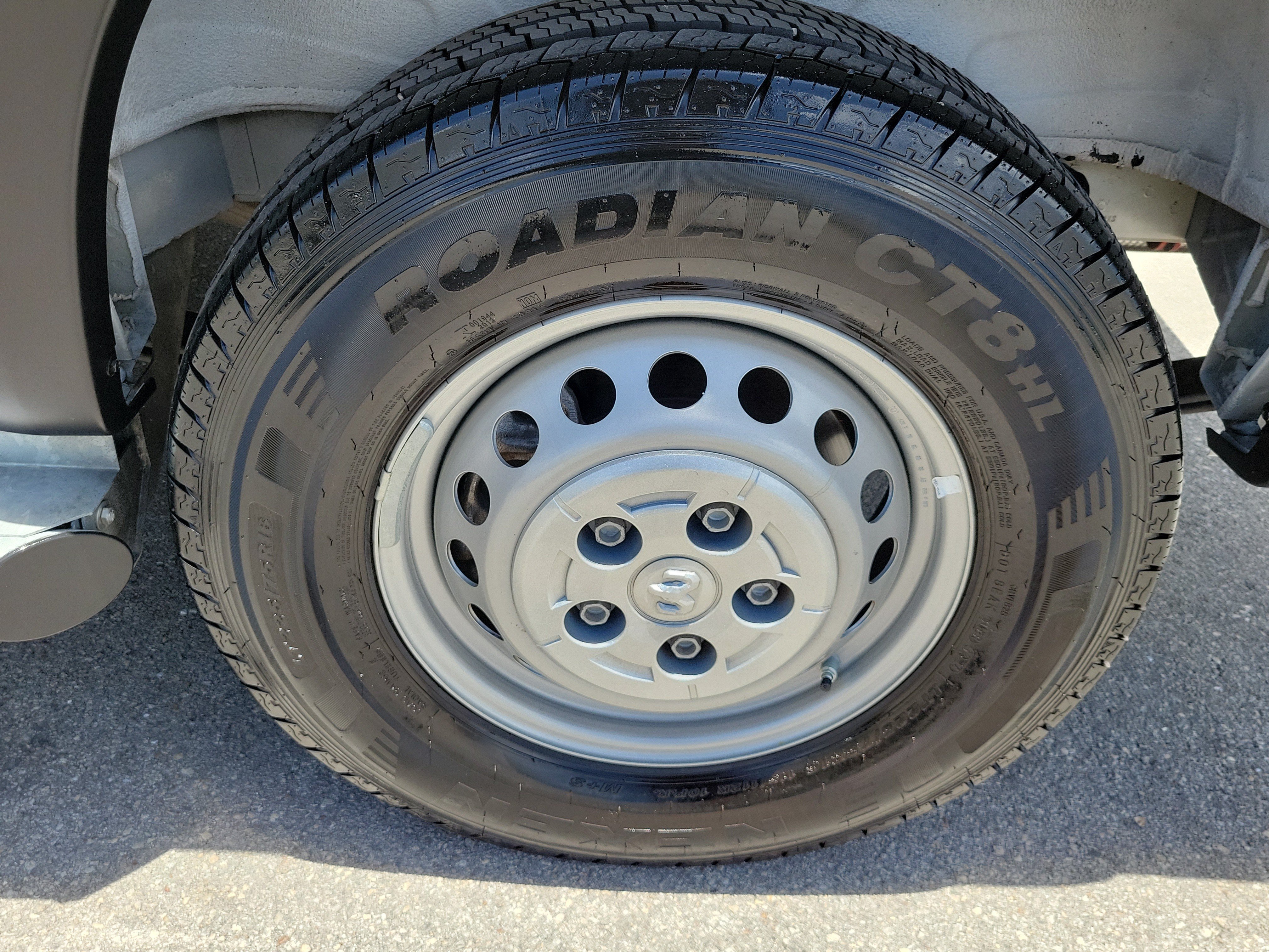 Used 2025 RAM ProMaster 2500 w/ U-Haul Equipment Group FWD image 9