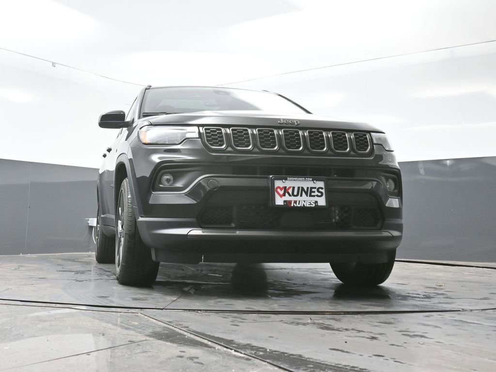 New 2026 Jeep Compass Latitude w/ Sun and Sound Group image 39
