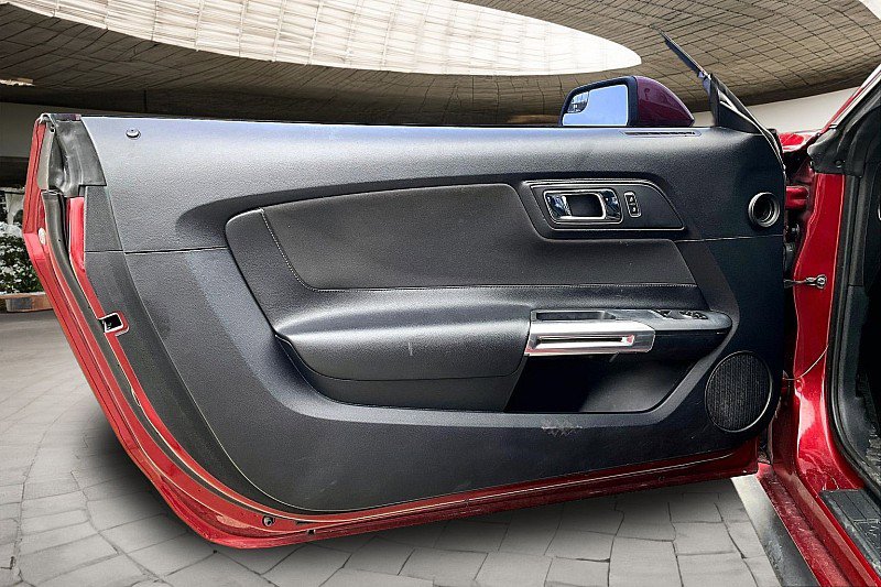 Used 2015 Ford Mustang Coupe image 15