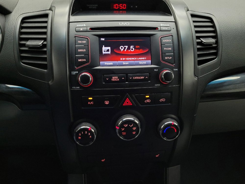 Used 2013 Kia Sorento LX w/ Convenience Pkg image 25