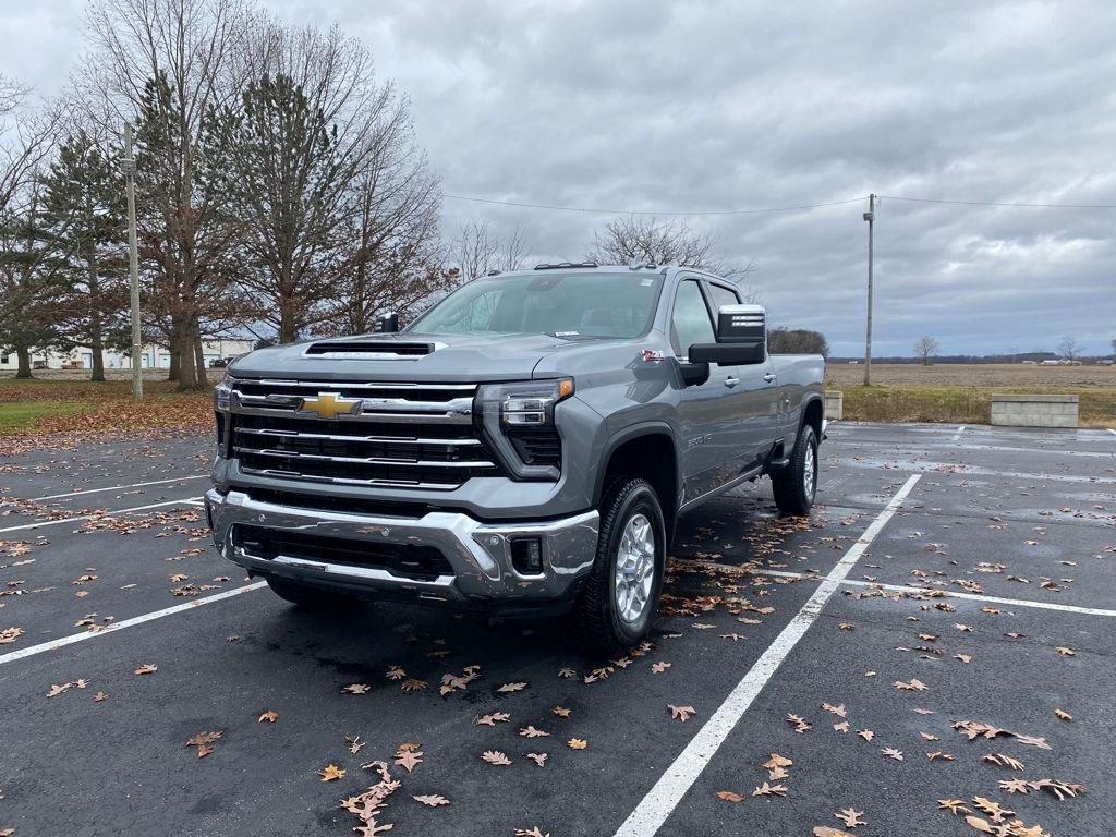 New 2026 Chevrolet Silverado 3500 LTZ w/ LTZ Premium Package image 3