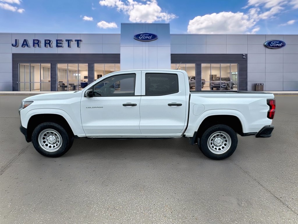 Used 2024 Chevrolet Colorado W/T w/ Technology Package RWD image 4