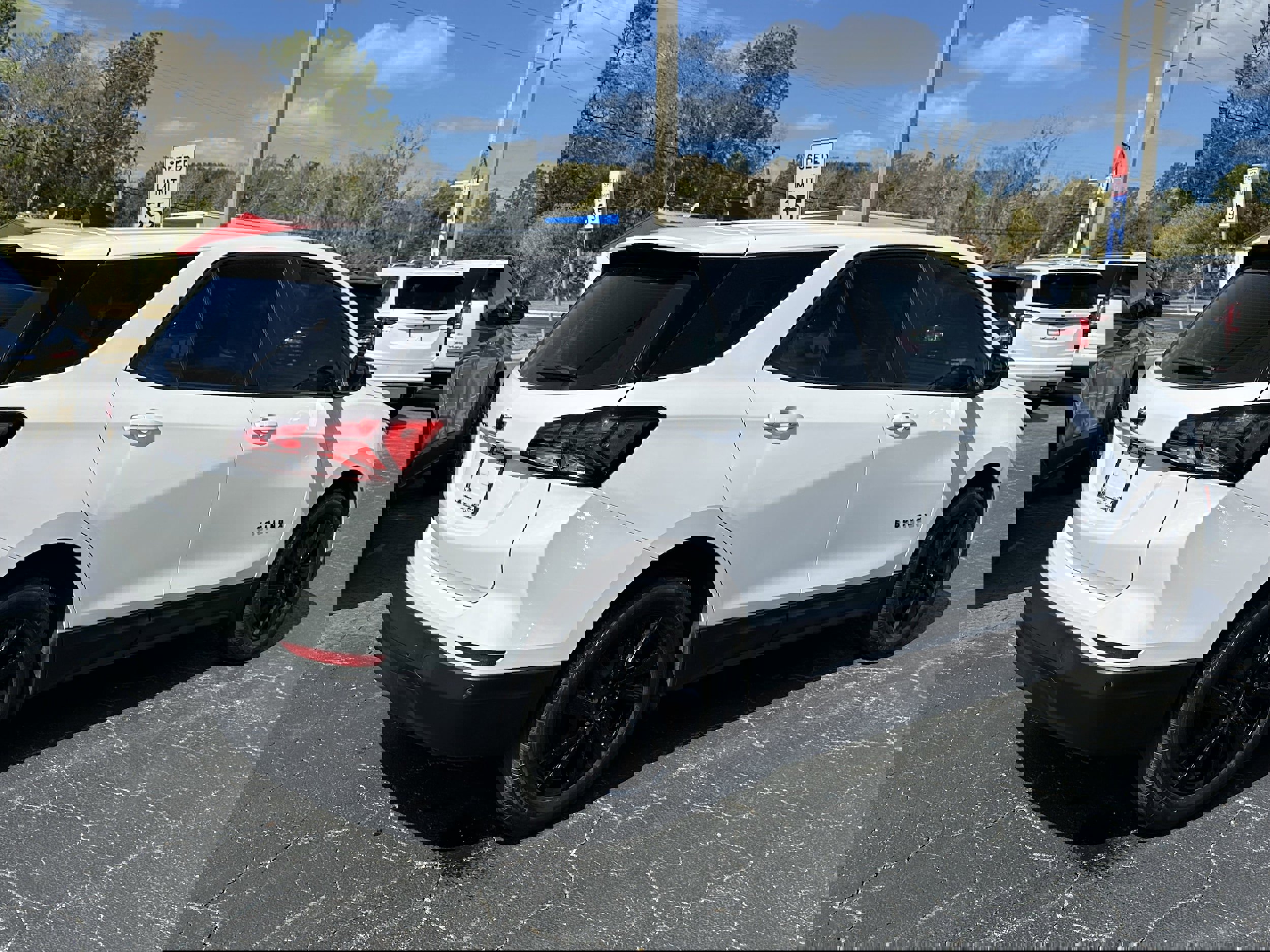 Used 2024 Chevrolet Equinox LS w/ Sport Edition image 4