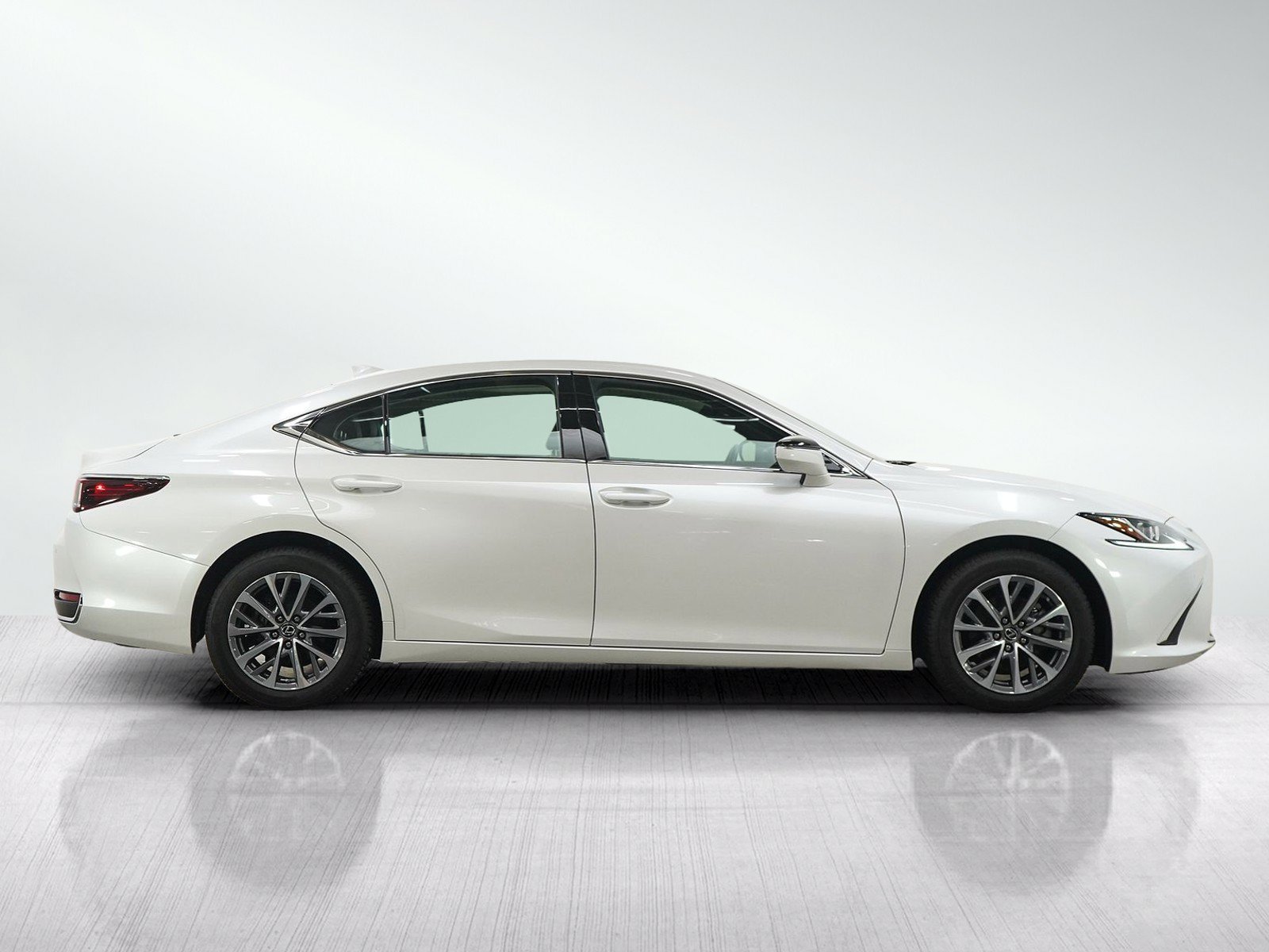 Used 2022 Lexus ES 250 w/ Premium Package AWD/4WD image 6