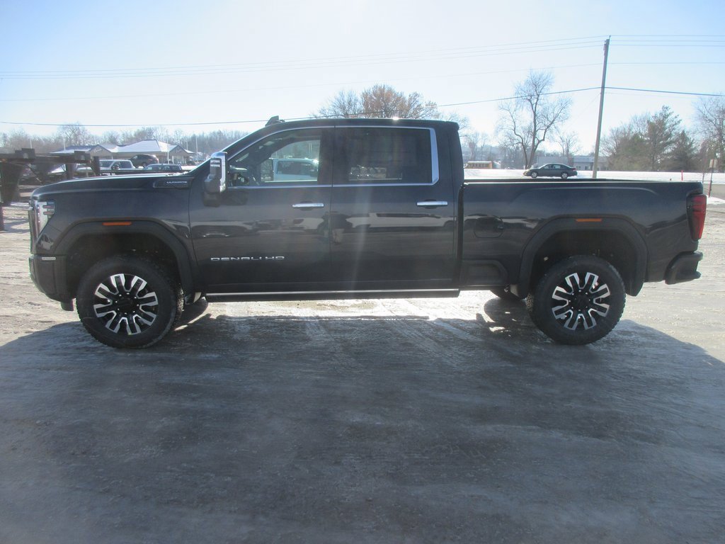 New 2026 GMC Sierra 2500 Denali Ultimate w/ Max Trailering Package image 10