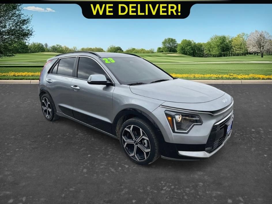 Used 2023 Kia Niro EX Touring FWD image 3