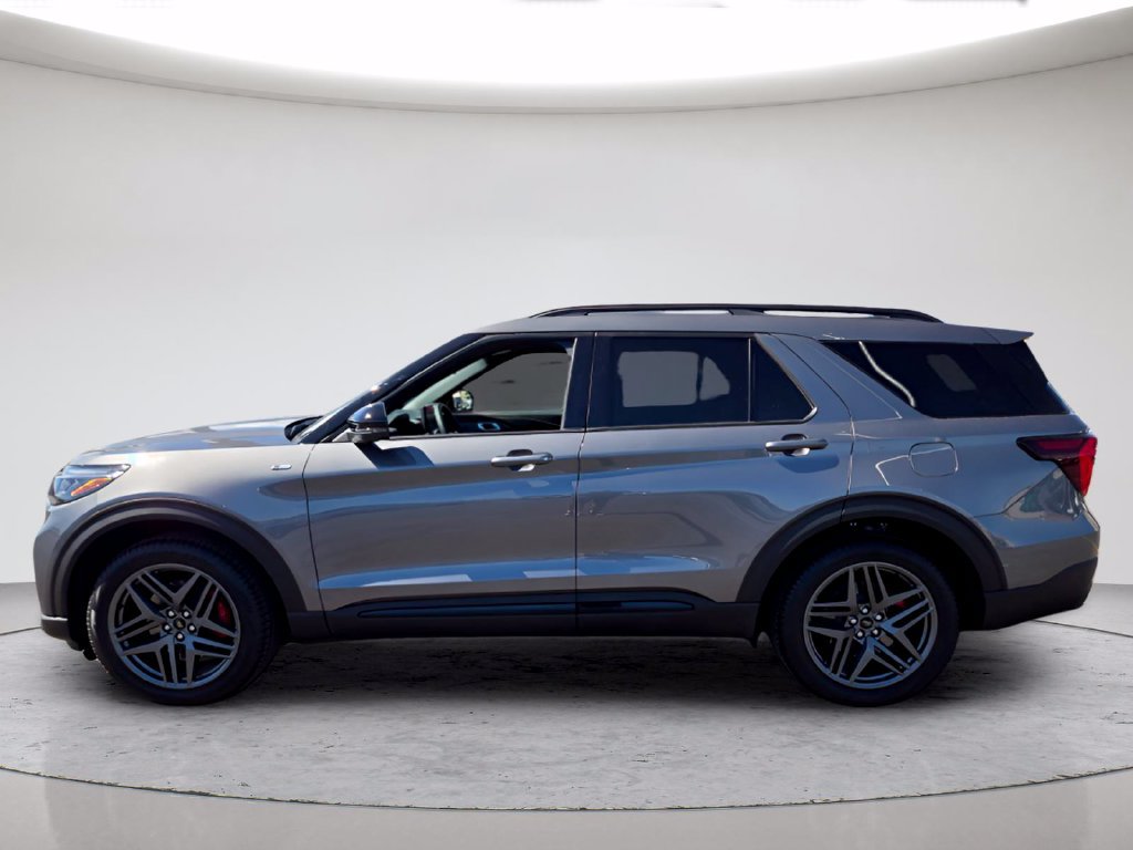 New 2026 Ford Explorer ST-Line w/ ST-Line Street Pack AWD/4WD image 8