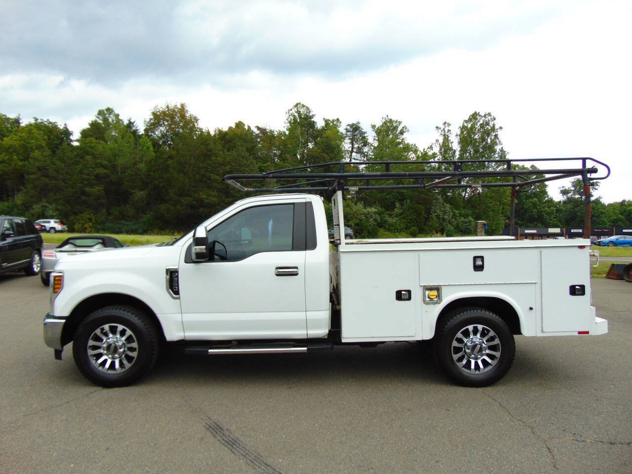 Used 2018 Ford F350 XL w/ Power Equipment Group RWD image 17