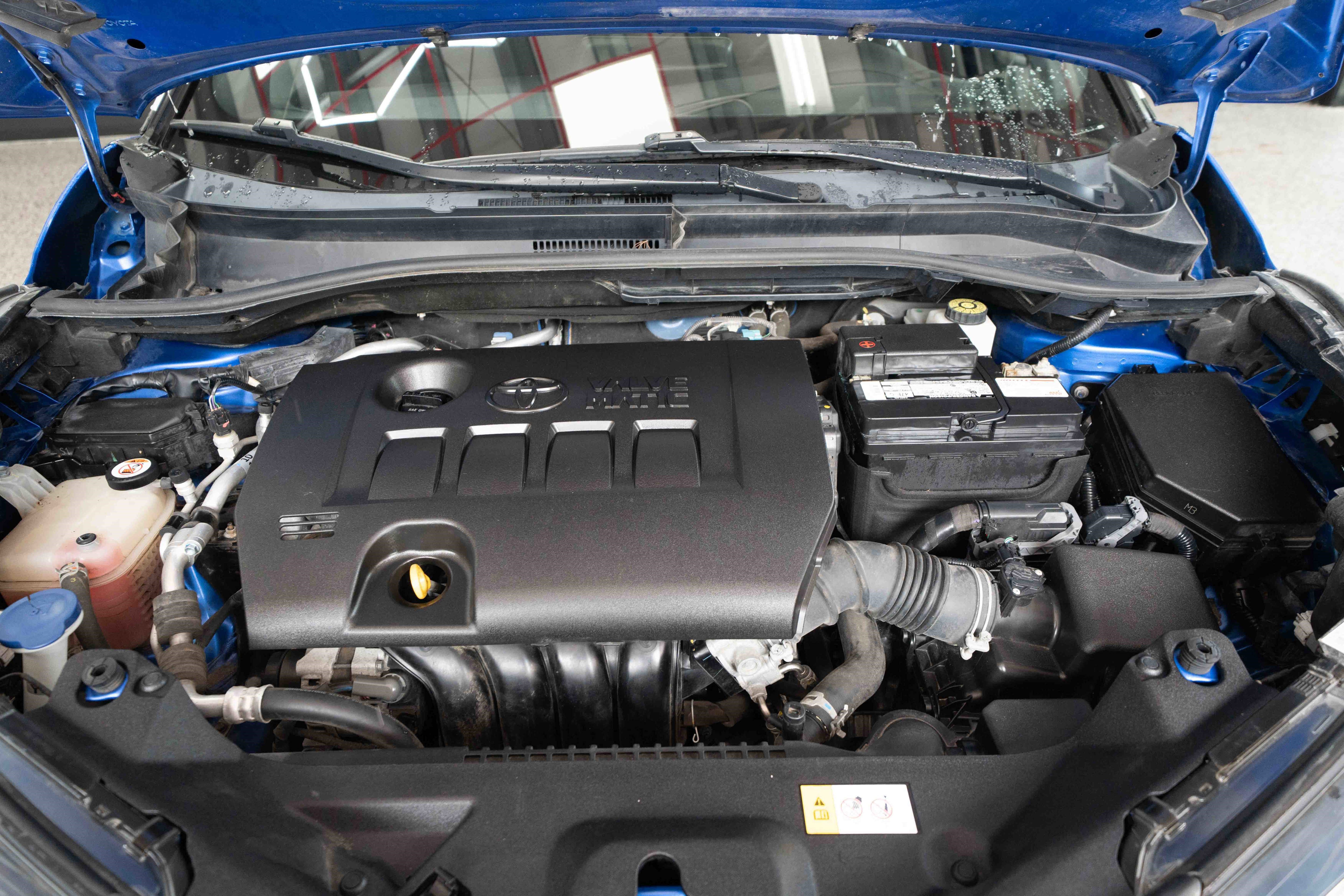 Used 2018 Toyota C-HR XLE FWD image 30