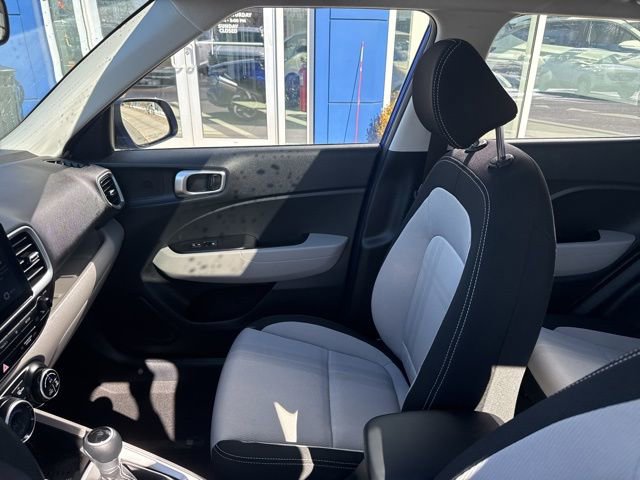 Used 2026 Hyundai Venue SEL image 20