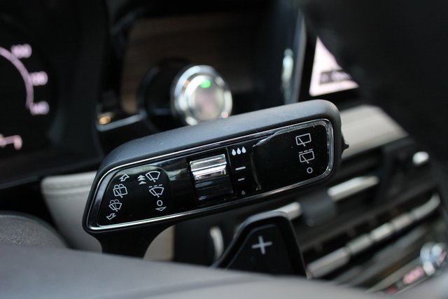 Used 2020 Lincoln Corsair Reserve image 16