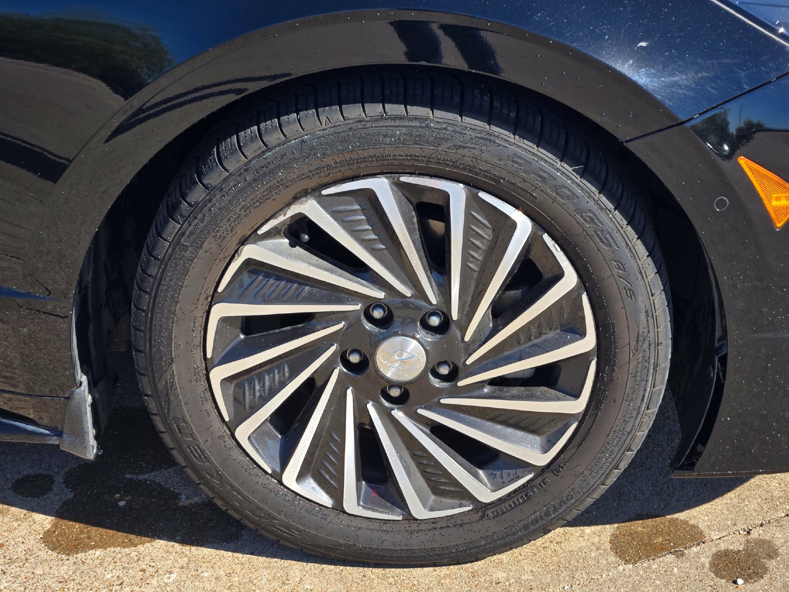 Used 2023 Hyundai Sonata Limited FWD image 9
