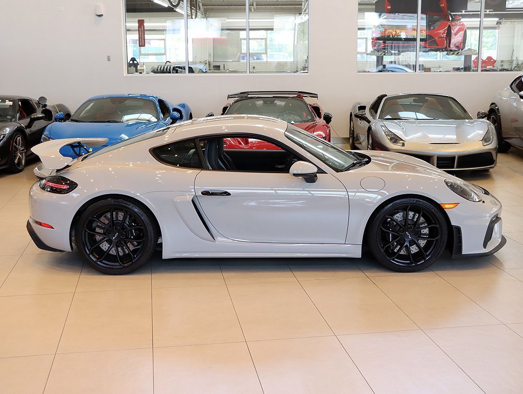 Used 2020 Porsche 718 Cayman GT4 image 20
