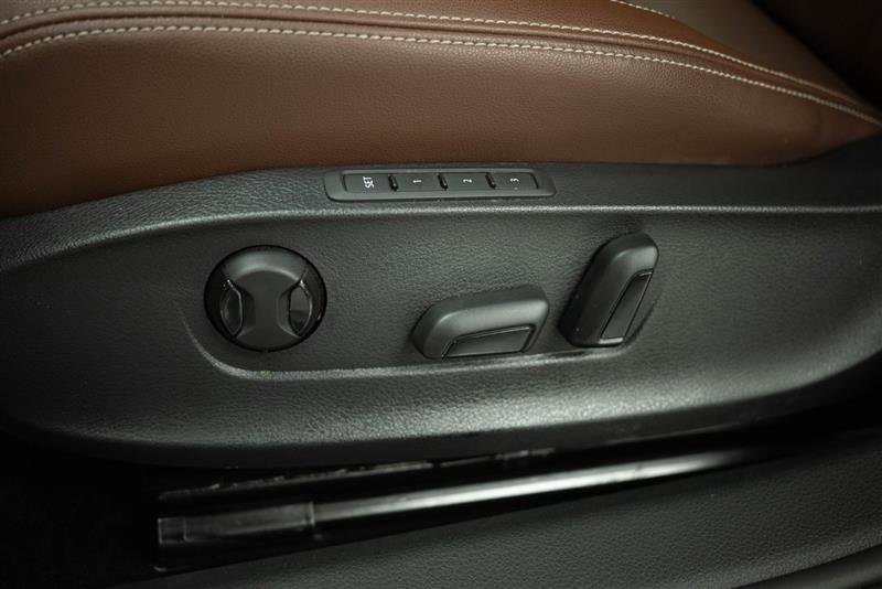 Used 2020 Volkswagen Passat 2.0T SEL image 11