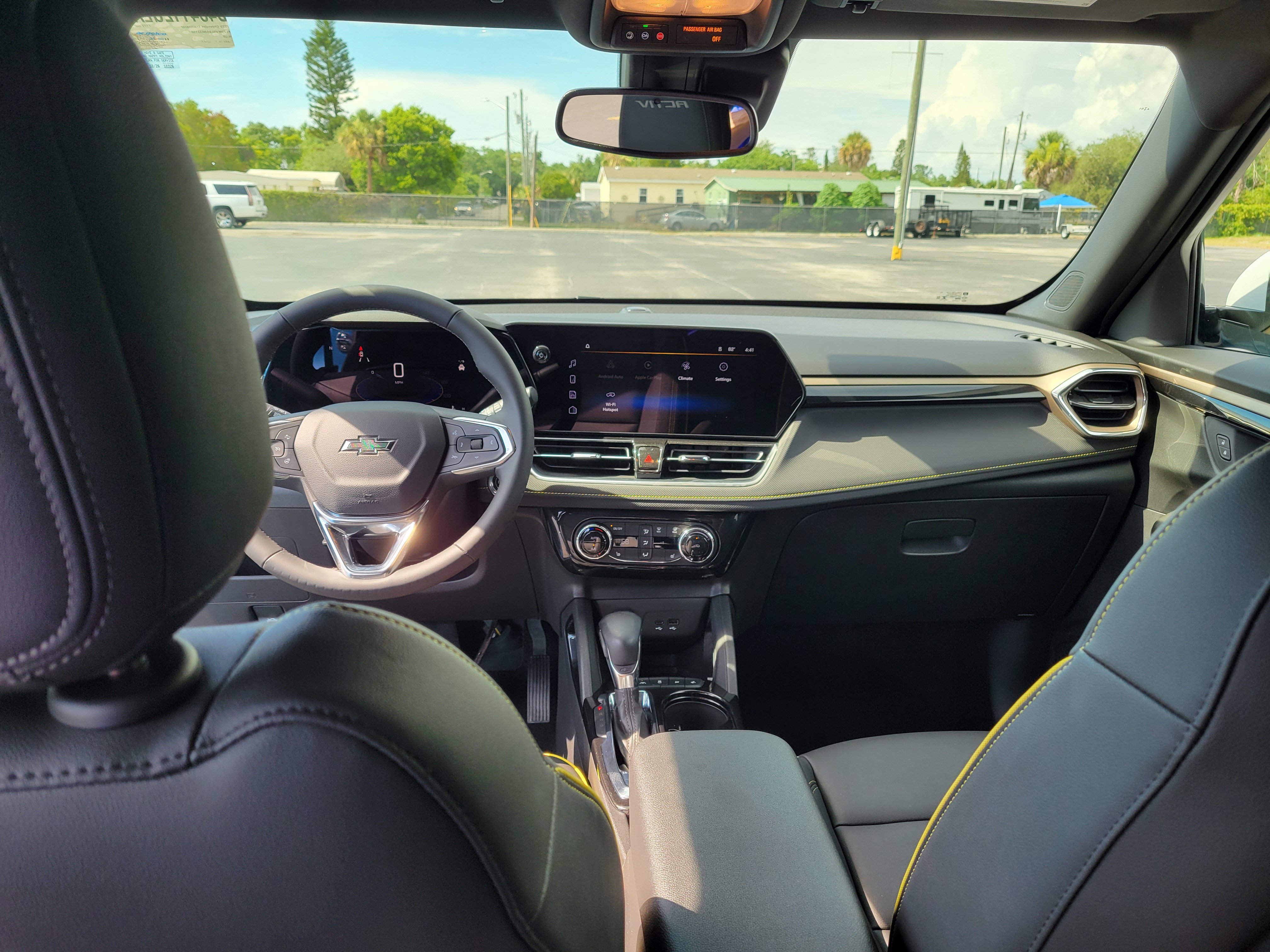 Used 2025 Chevrolet TrailBlazer ACTIV w/ Convenience Package FWD image 12
