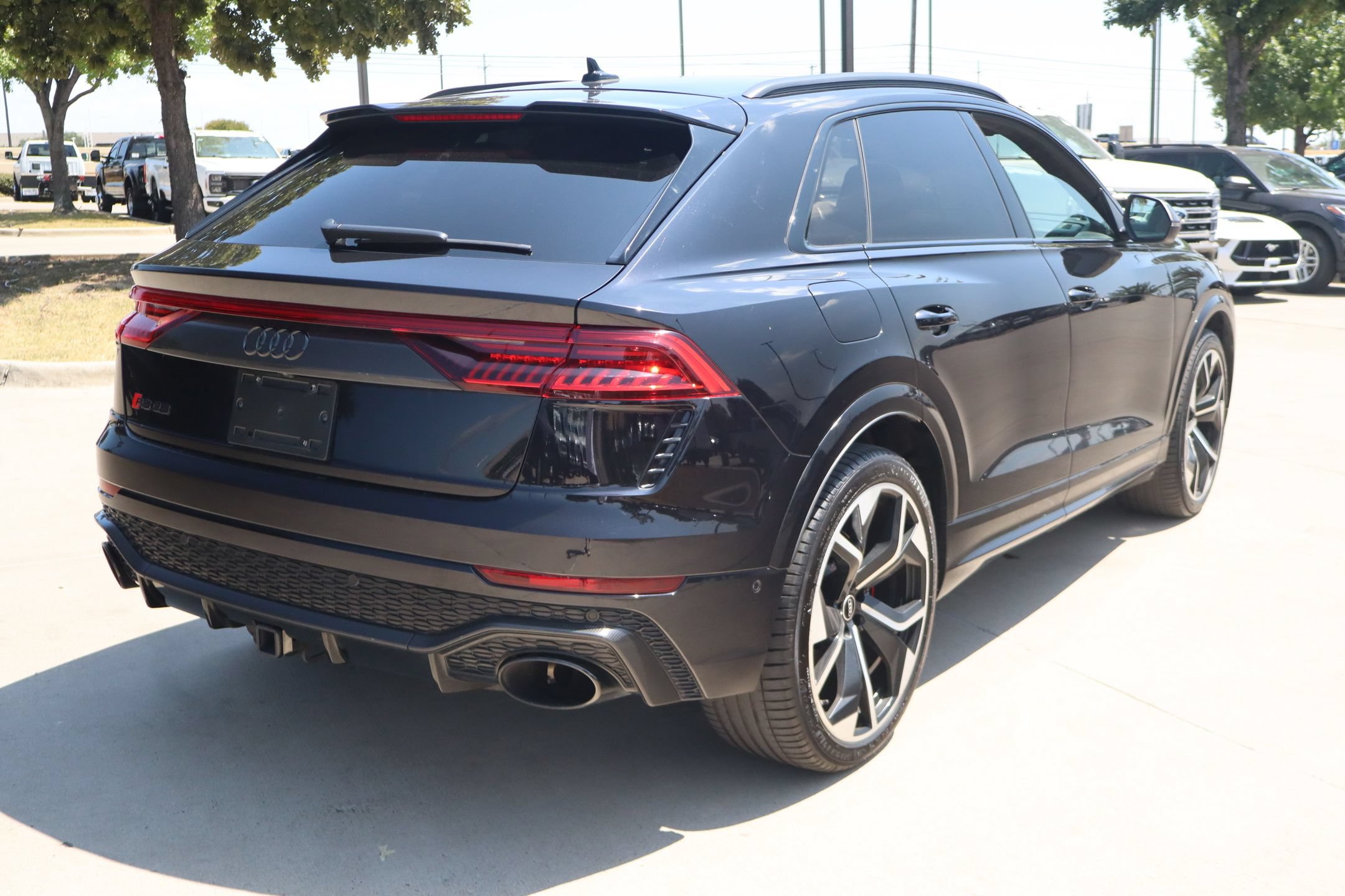 Used 2021 Audi RS Q8 w/ Carbon Optic Package AWD/4WD image 3