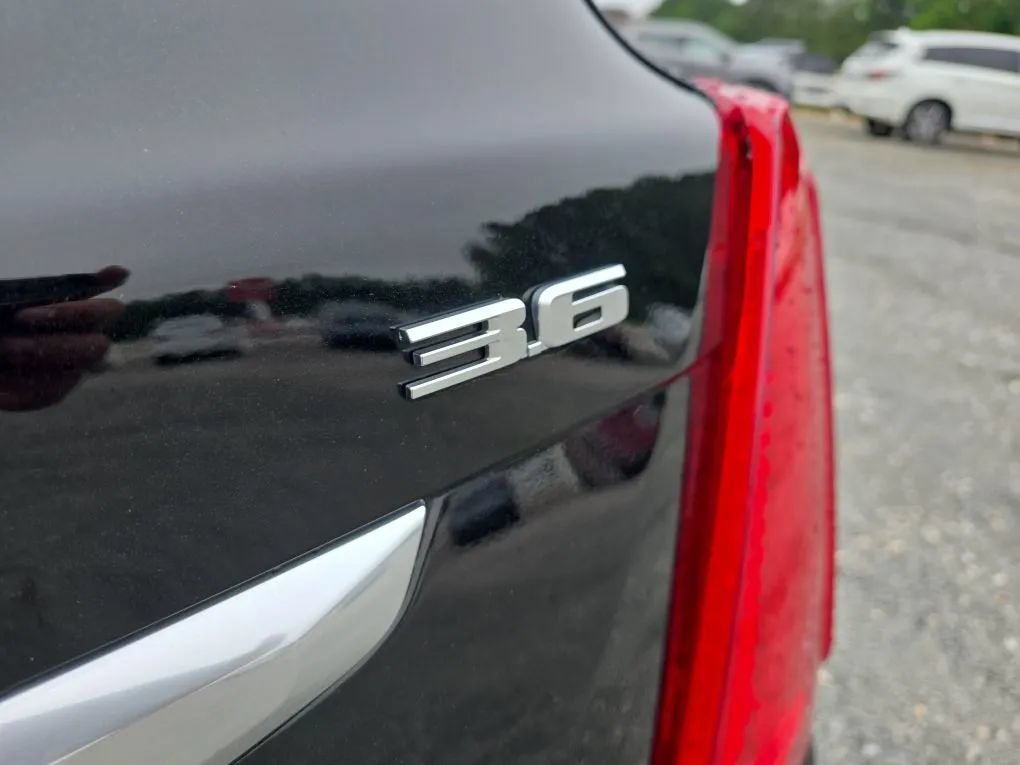 Used 2019 Cadillac XT5 Luxury FWD image 12