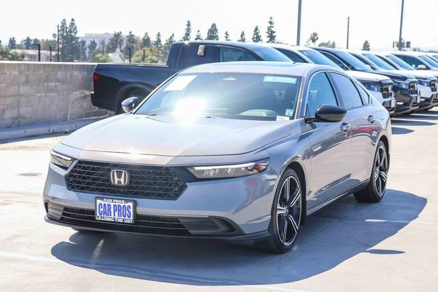 Used 2025 Honda Accord Sport image 5