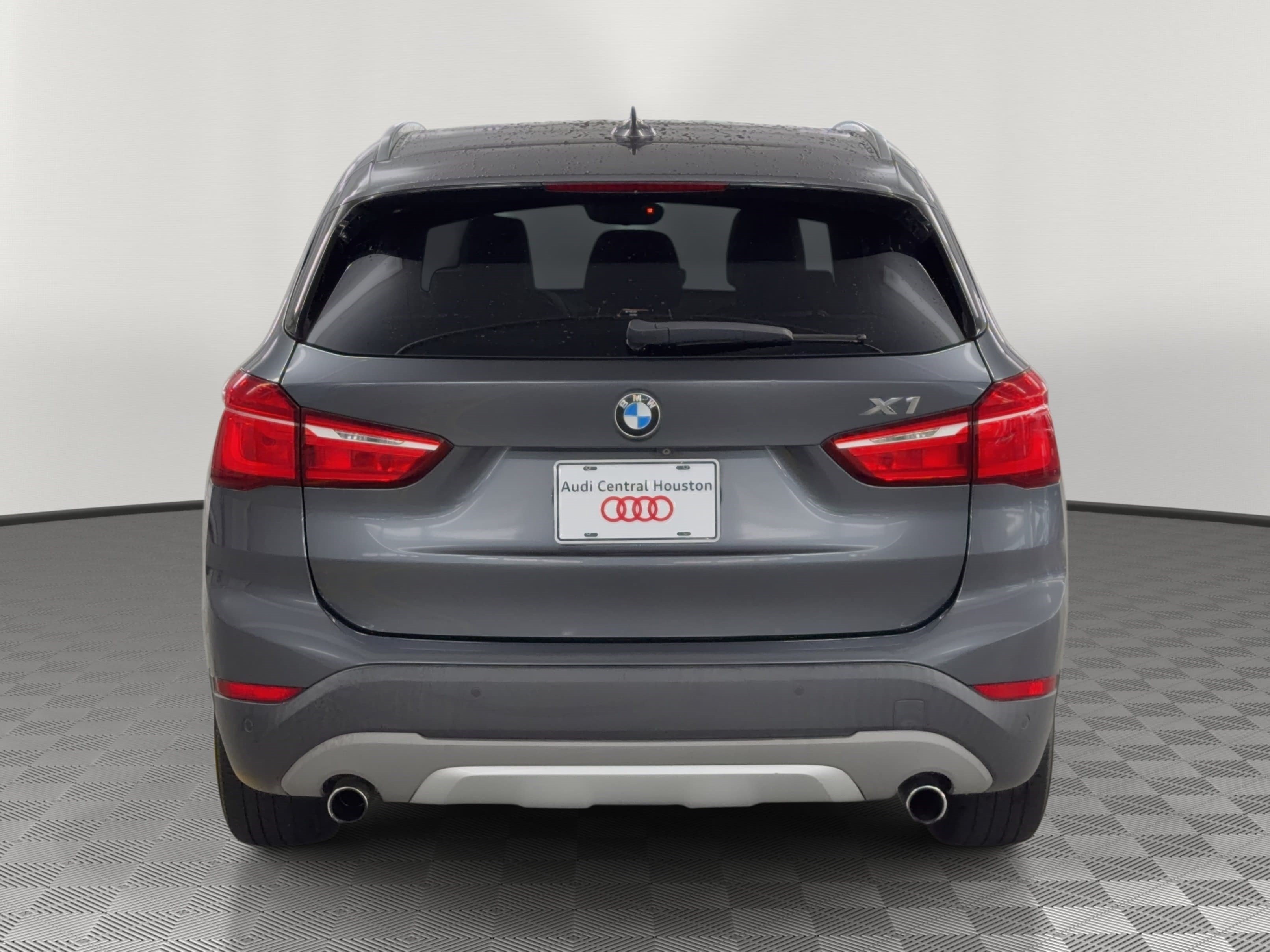 Used 2017 BMW X1 sDrive28i FWD image 10