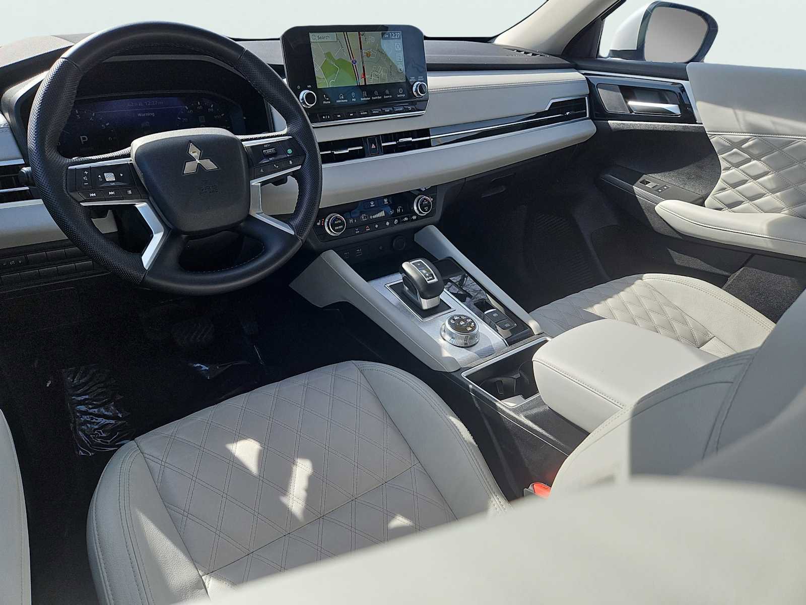 Used 2023 Mitsubishi Outlander SEL 40th Anniversary image 11