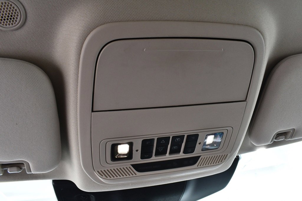 Used 2022 Ford Explorer XLT w/ Equipment Group 202A image 35