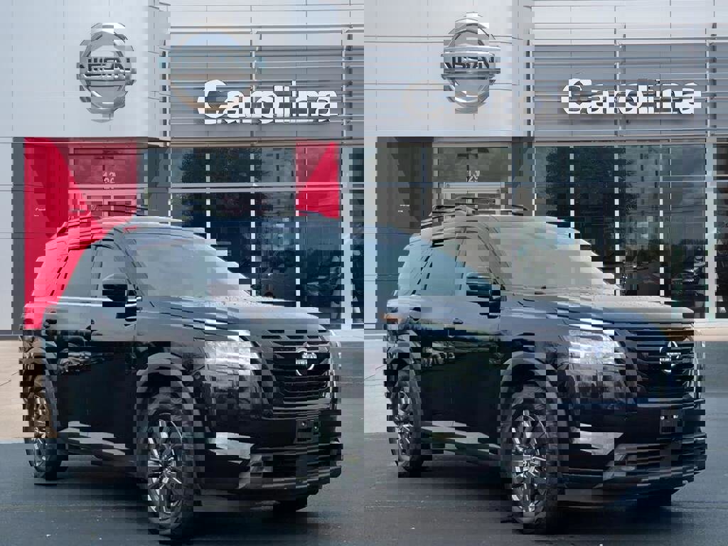 Used 2022 Nissan Pathfinder SV w/ SV Black Package