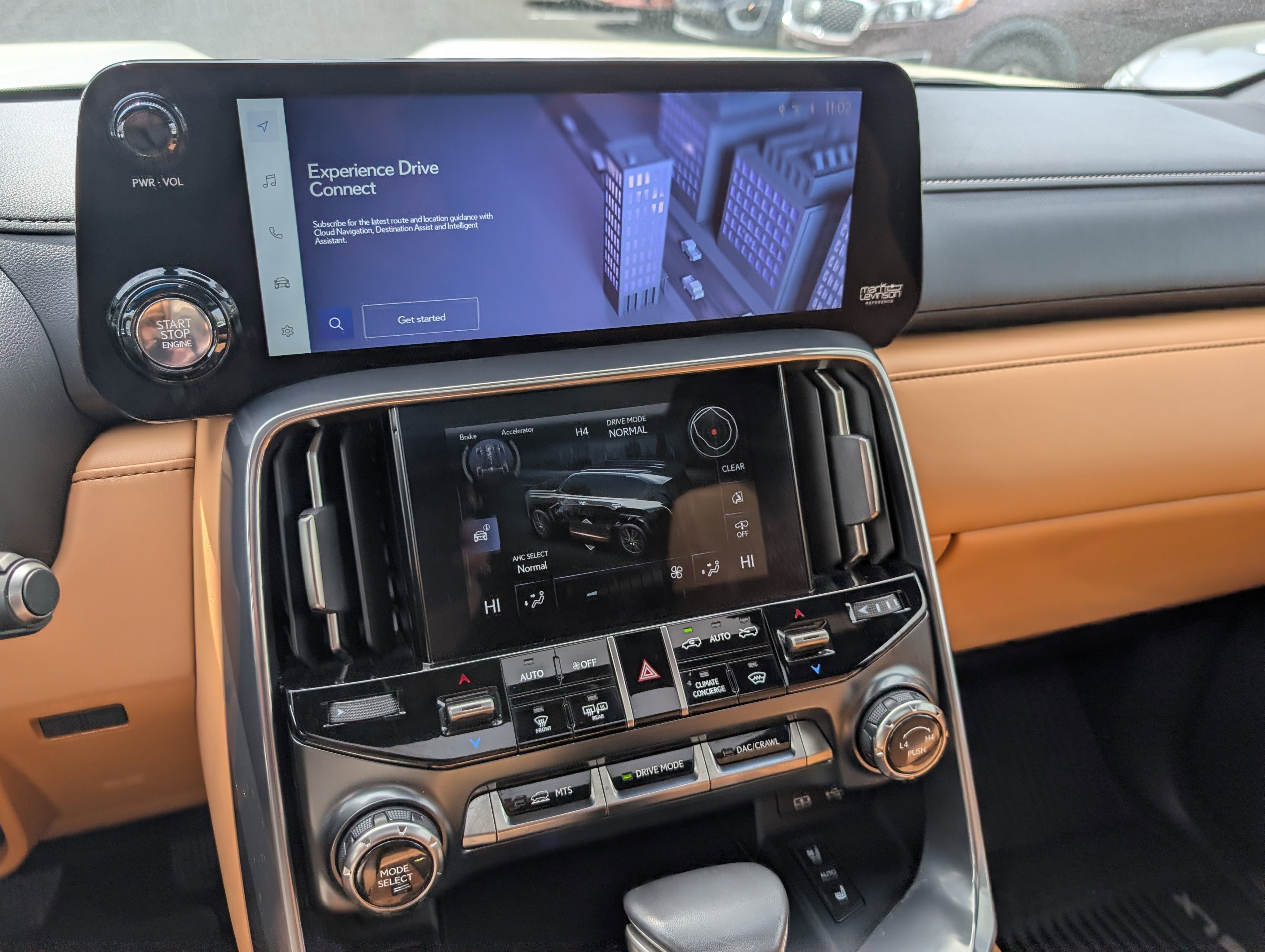 Used 2024 Lexus LX 600 4WD w/ Appearance Package image 33