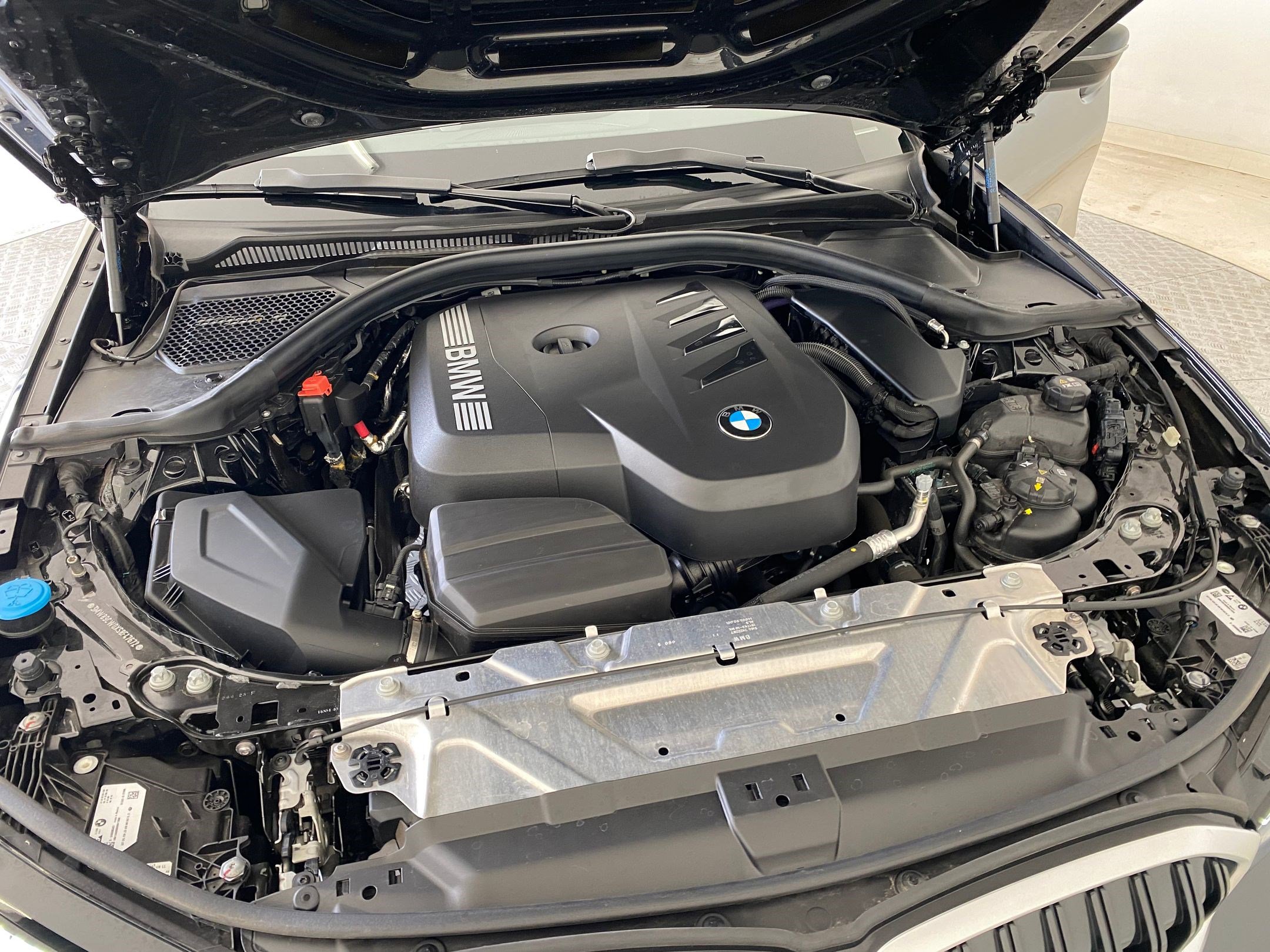 Used 2025 BMW 330i xDrive 330i xDrive w/ Convenience Package image 33