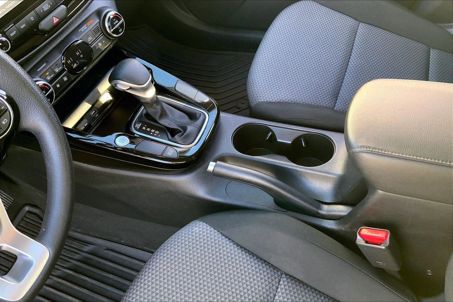 Used 2023 Kia Soul S image 16