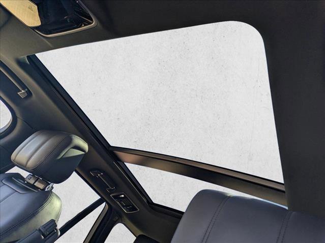 Certified 2022 Land Rover Range Rover Westminster Edition image 16