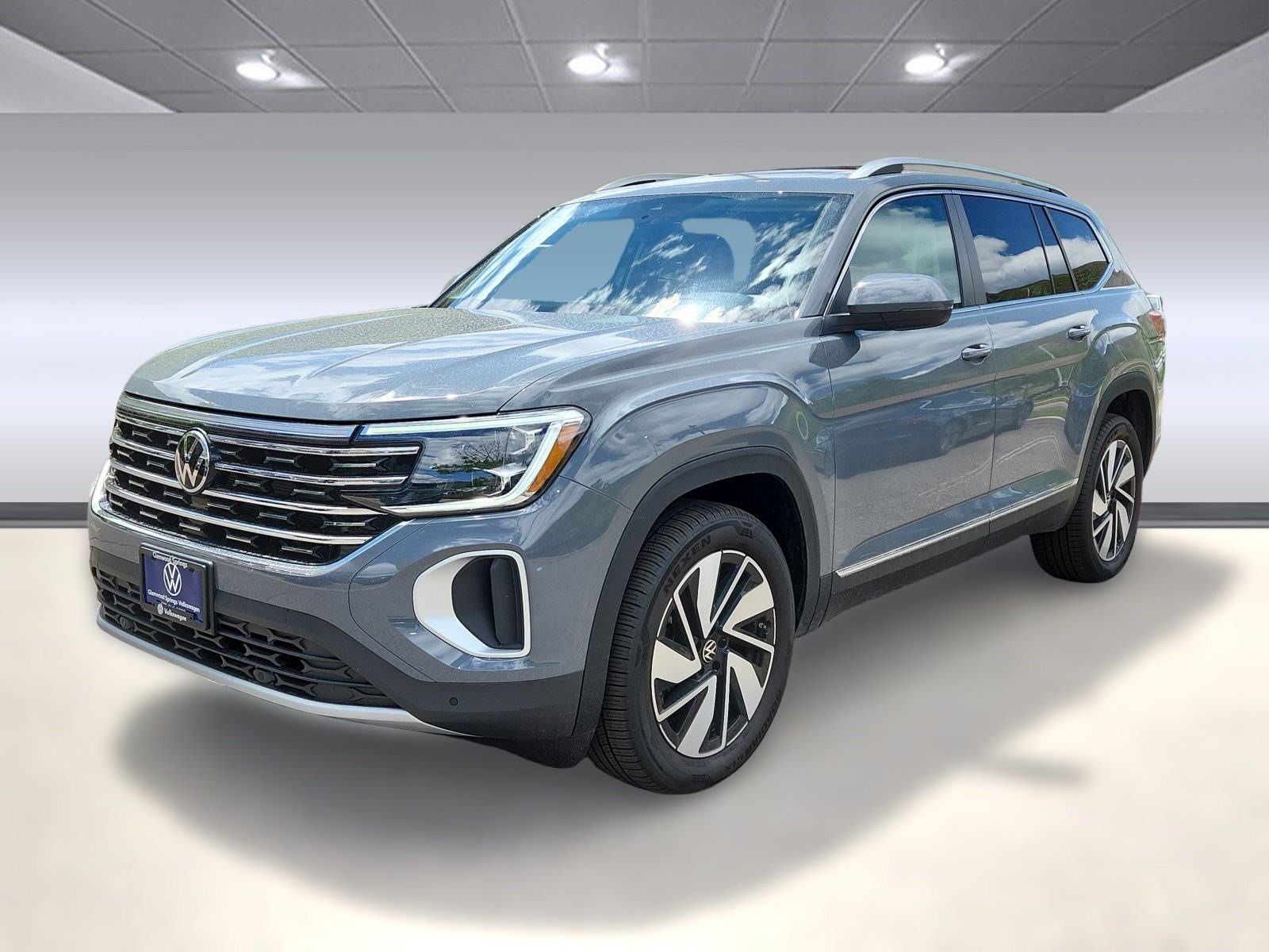 New 2025 Volkswagen Atlas SEL image 4