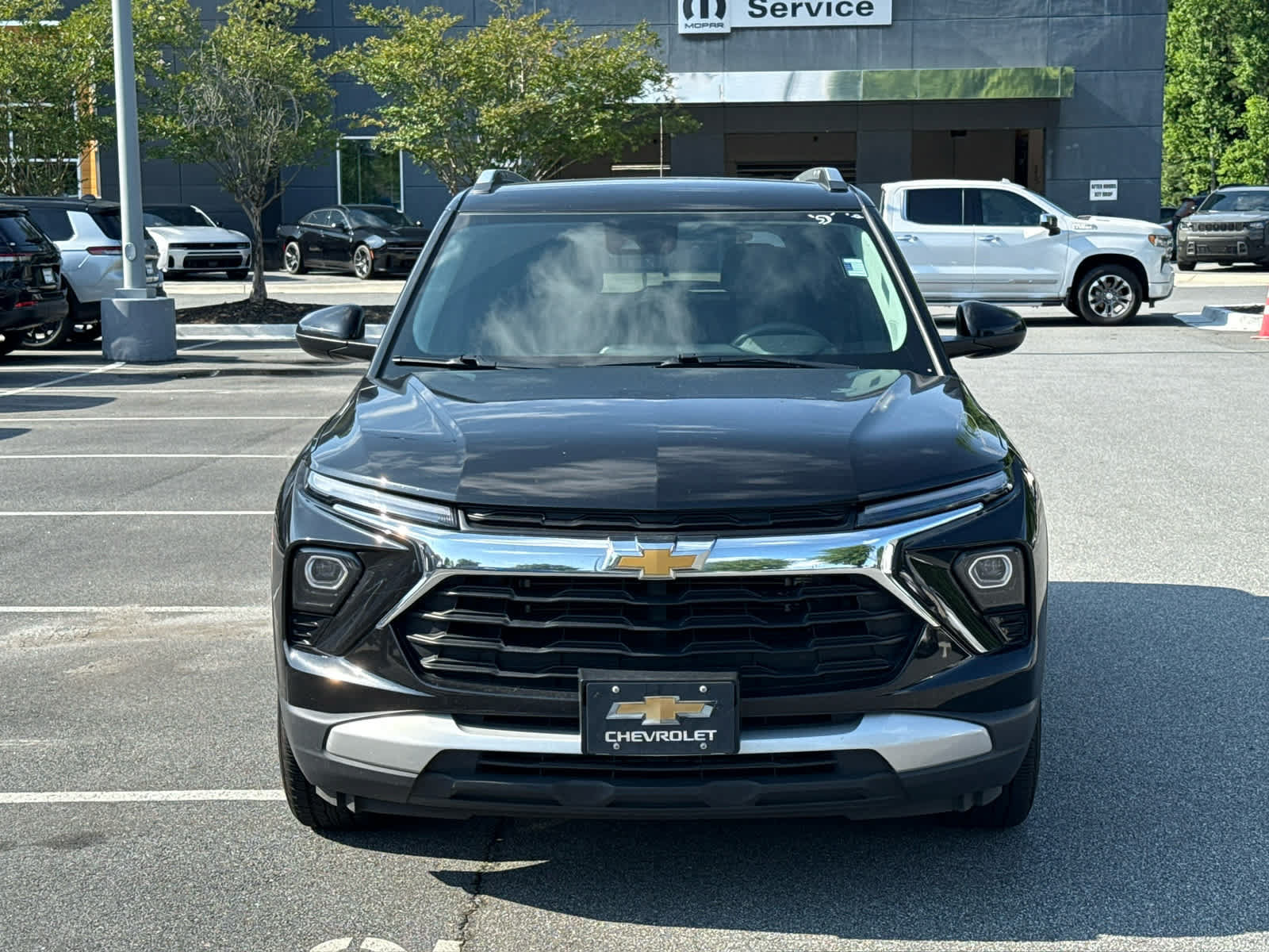 Used 2024 Chevrolet TrailBlazer LT w/ Driver Confidence Package FWD image 8