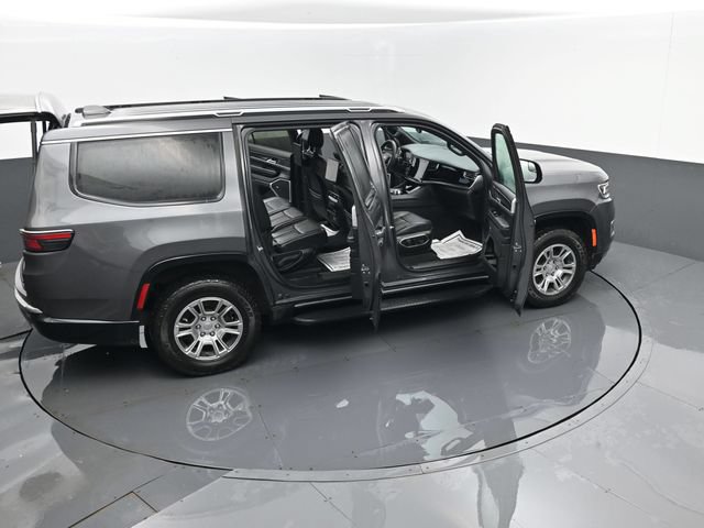 Used 2022 Jeep Wagoneer Series I w/ Rear Seat Video Group 1 AWD/4WD image 32