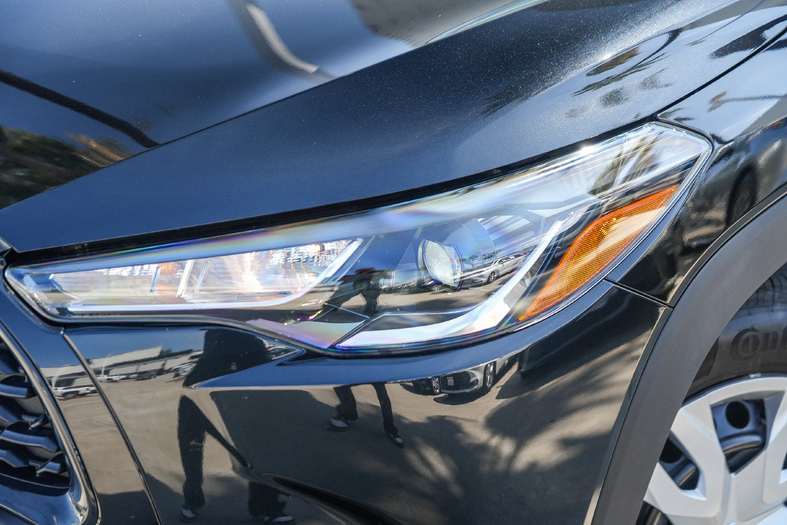 Certified 2025 Toyota Corolla Cross L FWD image 2