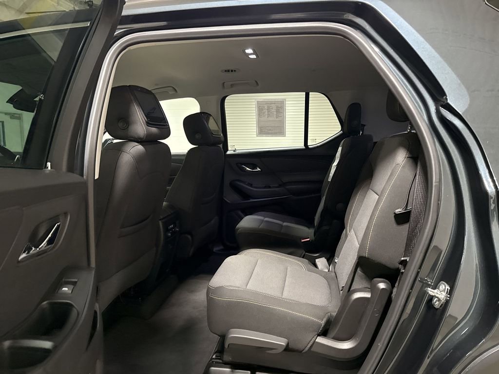 Used 2018 Chevrolet Traverse LT FWD image 22