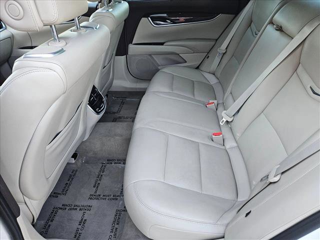 Used 2013 Cadillac XTS Premium image 17