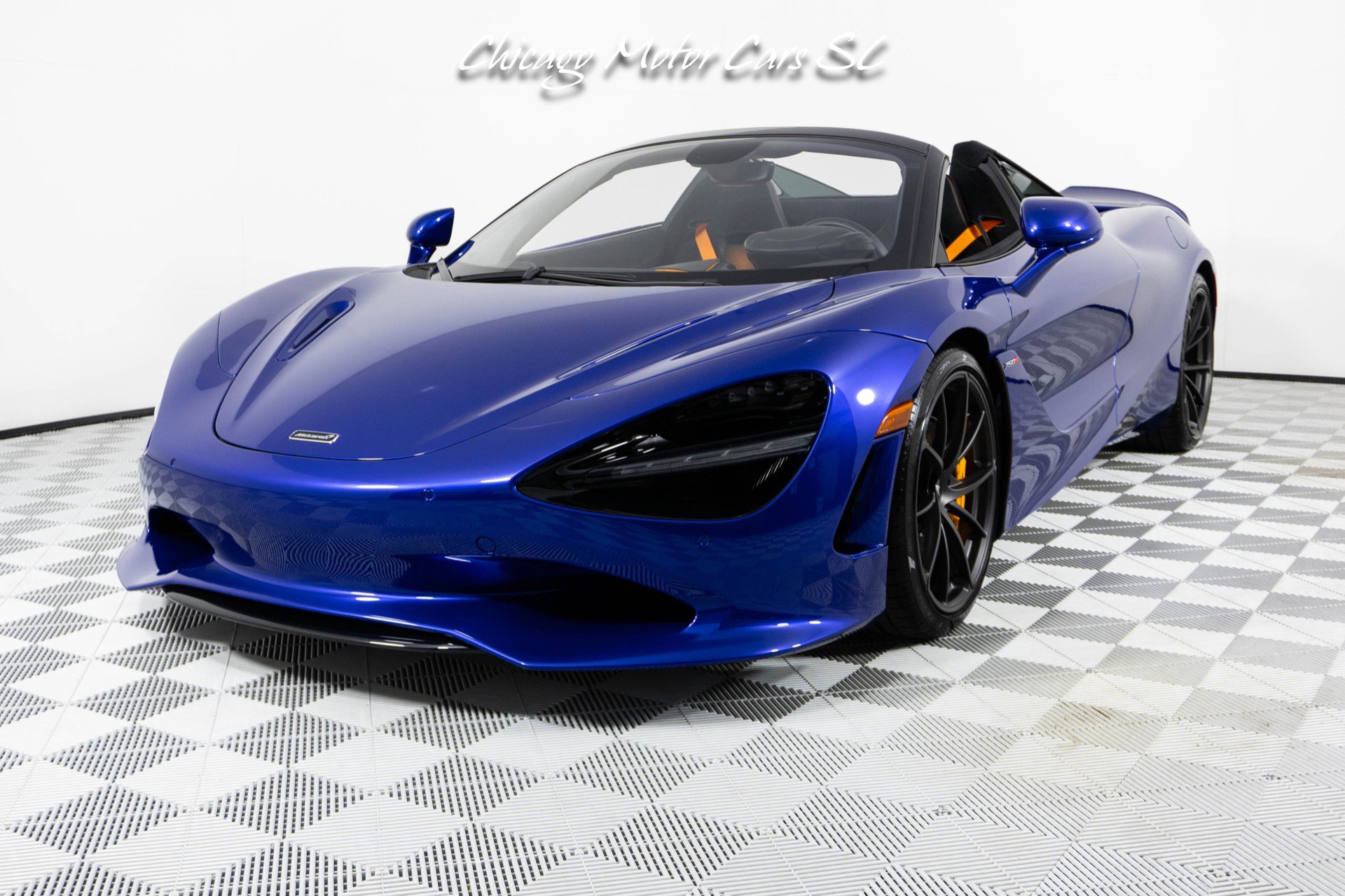 Used 2026 McLaren 750S Spider RWD image 3