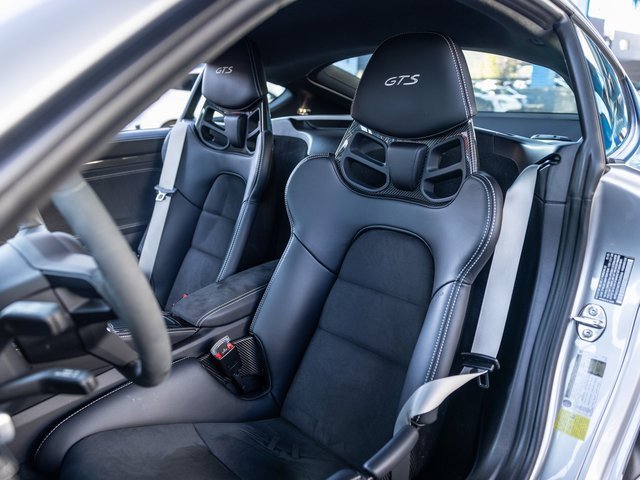 Used 2025 Porsche 718 Cayman GT4 image 5