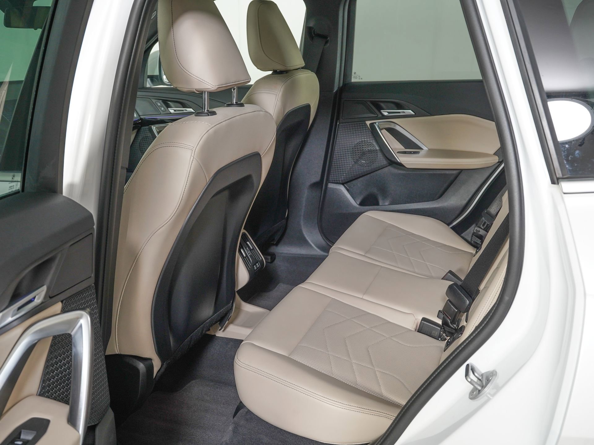 Used 2025 BMW X1 xDrive28i image 12