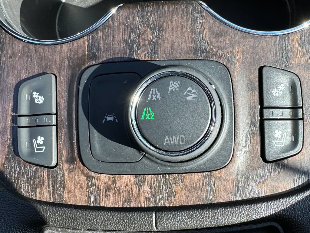 Used 2023 GMC Acadia Denali w/ Denali Technology Package AWD/4WD image 33